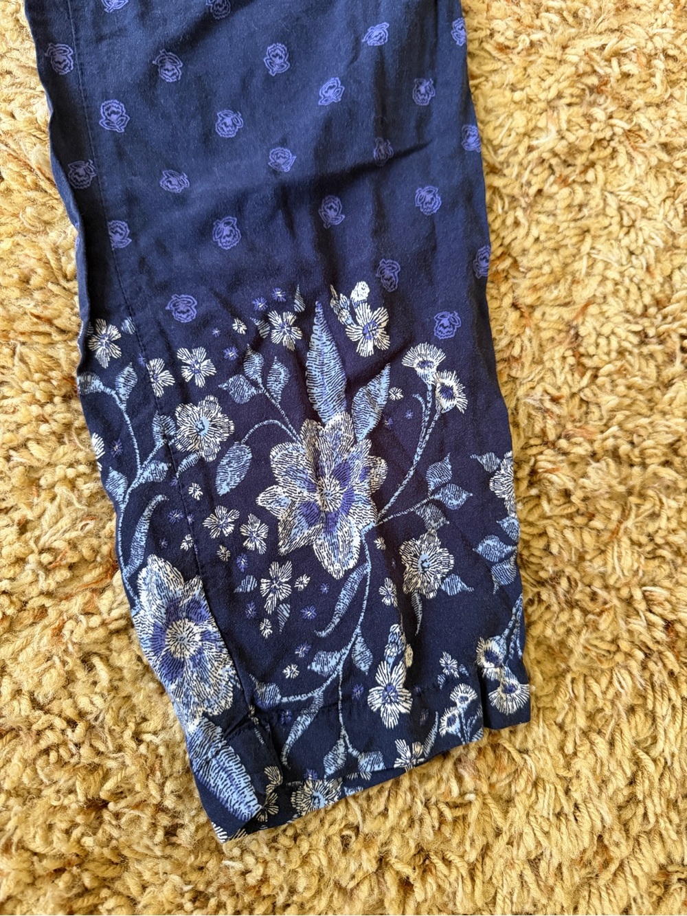 Old Navy Navy Blue Floral Border Mid-Rise Soft Pants for Women - Picture 4 of 6